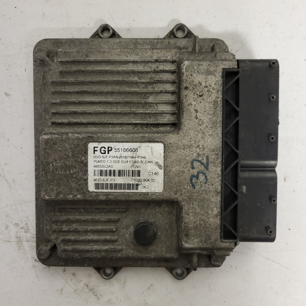 Fiat Punto 1.3 ECU / 55186608 / MJD 6JF.P3 / HW01B / MAGNETI MARELLI - B19-19 - 1