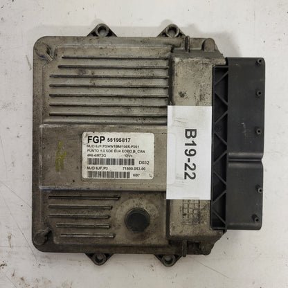Fiat Punto ECU / MJD 6JF.P3 / 55195817 / HW01B / 71600.004.04 / MAGNETI MARELLI - B19-22 - 1