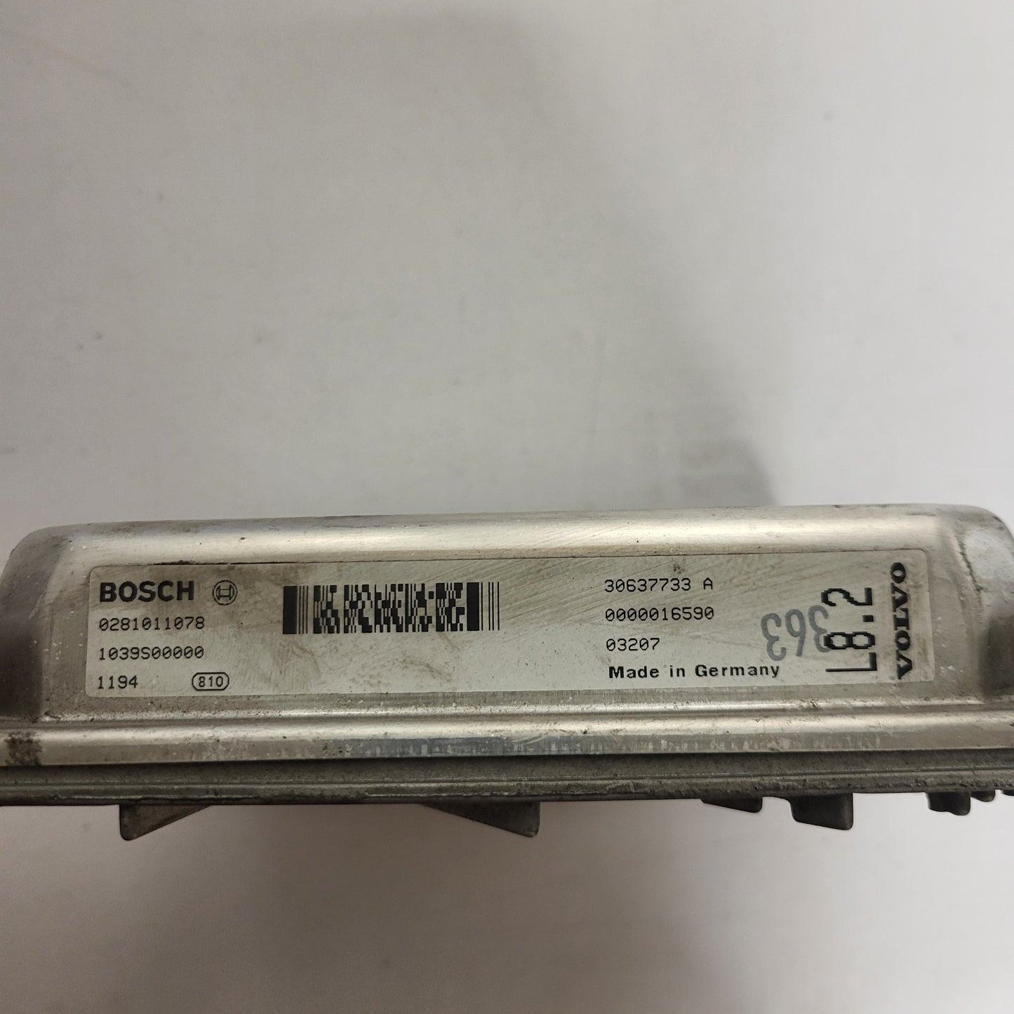 VOLVO ECU / 0281011078 / 30637733A / 1039S00000 / BOSCH