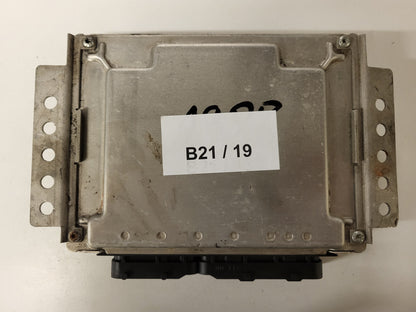 ALFA ROMEO 156 ECU / 0281011491 / 55198489 / BOSCH