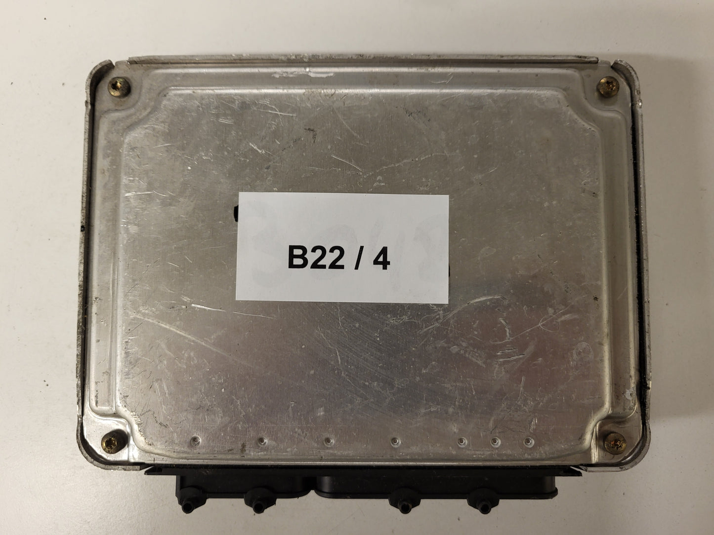 VW SEAT ECU / 030906032AT / 0261206824 / ME7.5.10 / ME 7.5.10 / BOSCH