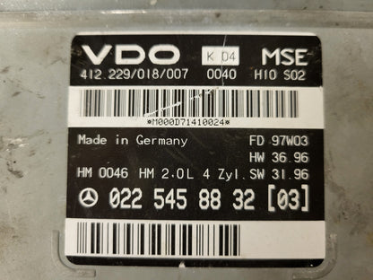 MERCEDES ECU / 0225458832 / 022 545 88 32 / 412.229/018/007 / VDO