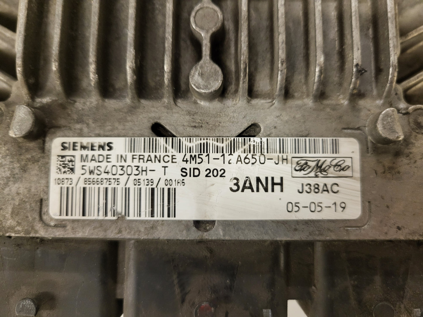 FORD ECU / 4M51-12A650-JH / 5WS40303H-T / 3ANH / J38AC / SIEMENS