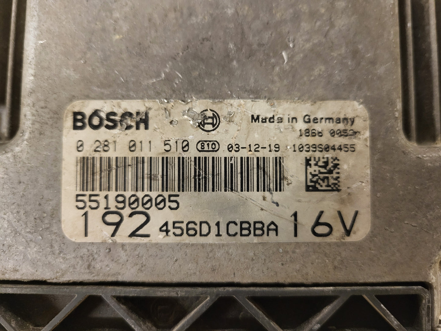 FIAT STILO ECU / 0281011510 / 55190005 / 192456D1CBBA / BOSCH