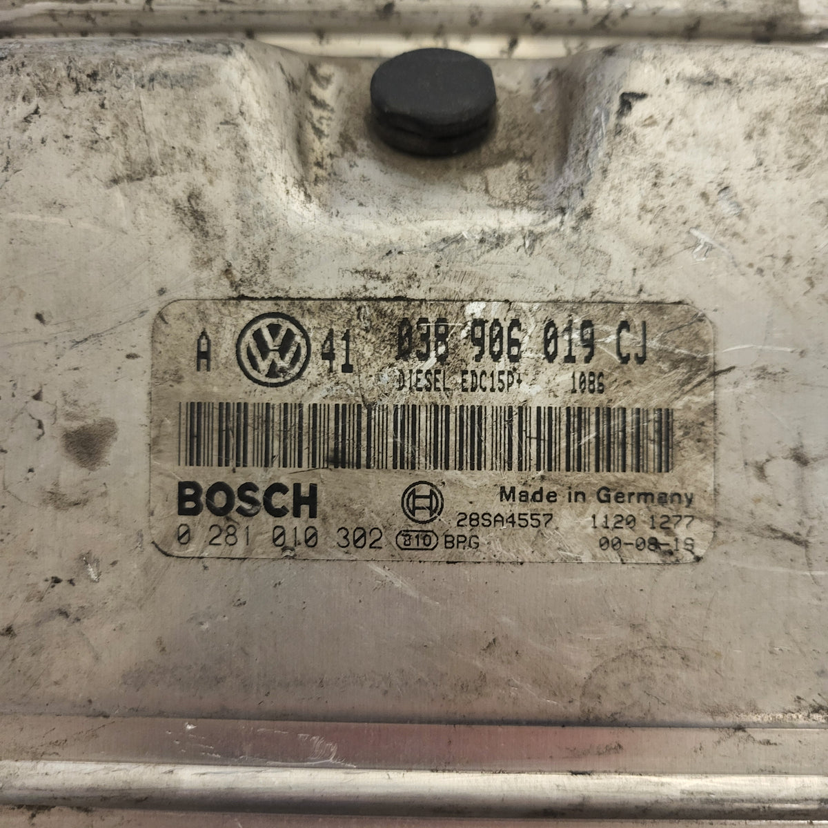 VW GOLF VAG ECU / 038906019CJ / 0281010302 / EDC15P+ / 28SA4557 / 038906019 - B22-16 - 2