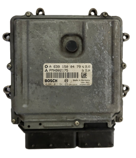SMART FORFOUR ECU / A6391500479 / 0281011841 / BOSCH