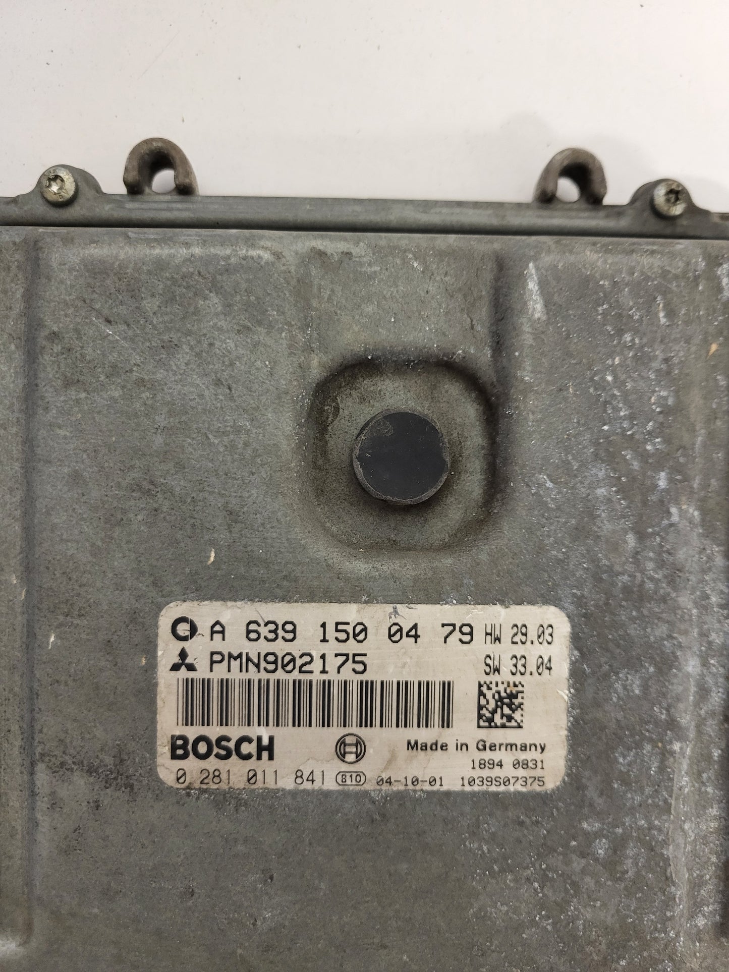 SMART FORFOUR ECU / A6391500479 / 0281011841 / BOSCH