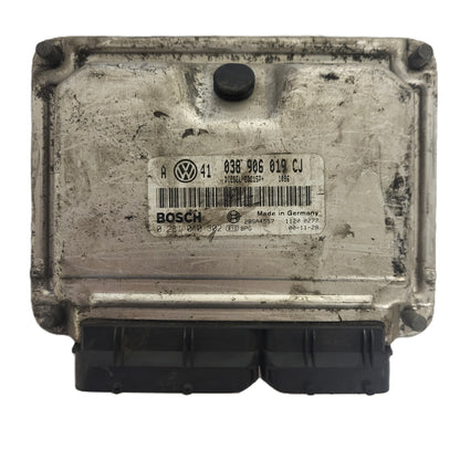 VW GOLF VAG ECU / 038906019CJ / 0281010302 / EDC15P+ / 28SA4557 / 038906019