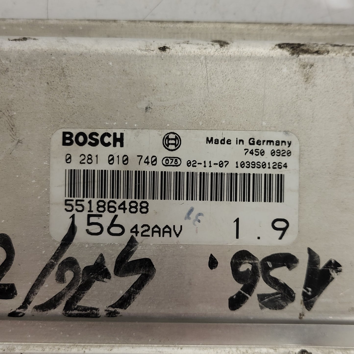 ALFA ROMEO 156 ECU / 0281010740 / 55186488 / BOSCH