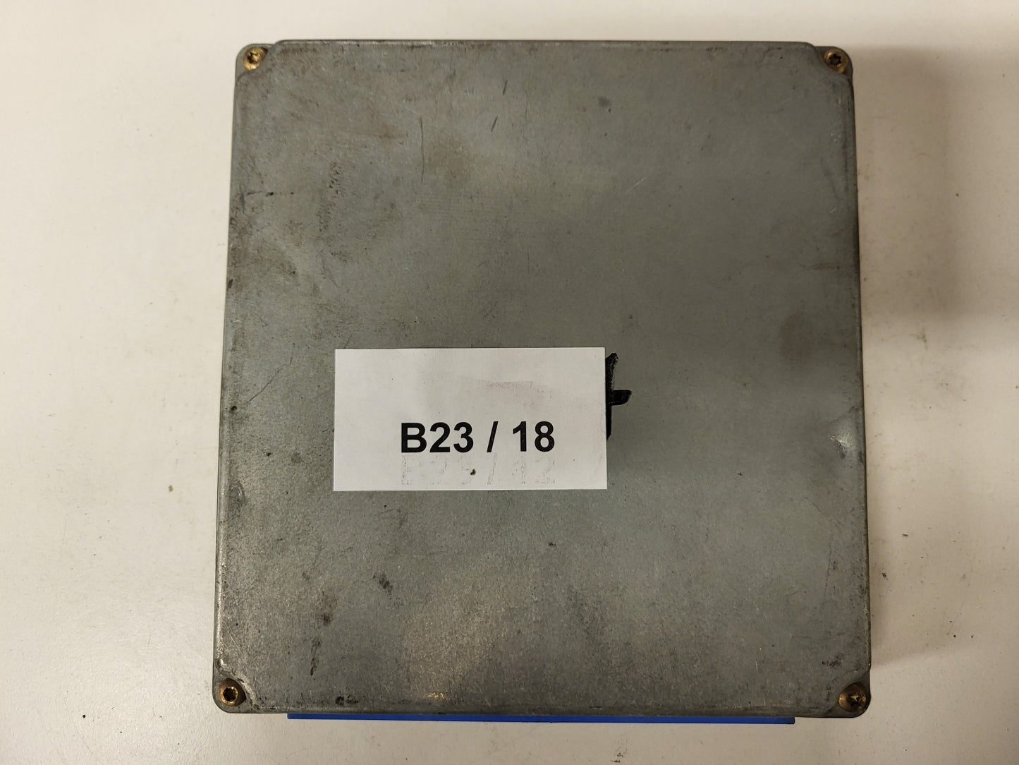 NISSAN MICRA ECU / 0261204249 / 23710 74B72 / 74B72-25000 / 2371074B72 / BOSCH