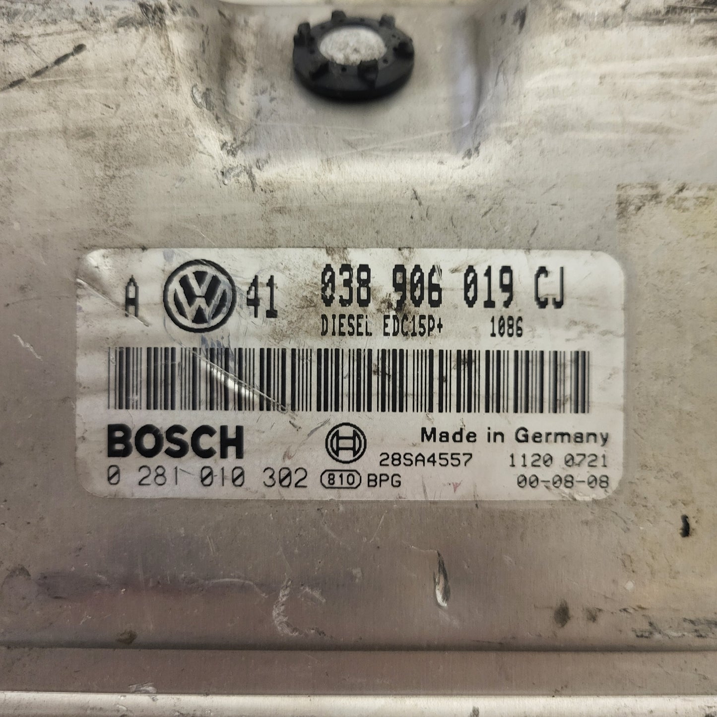 VW GOLF VAG ECU / 038906019CJ / 0281010302 / EDC15P+ / 28SA4557 / 038906019