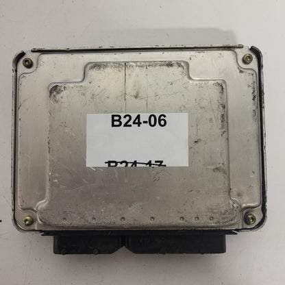 VW GOLF VAG ECU / 038906019CJ / 0281010302 / EDC15P+ / 28SA4557 / 038906019