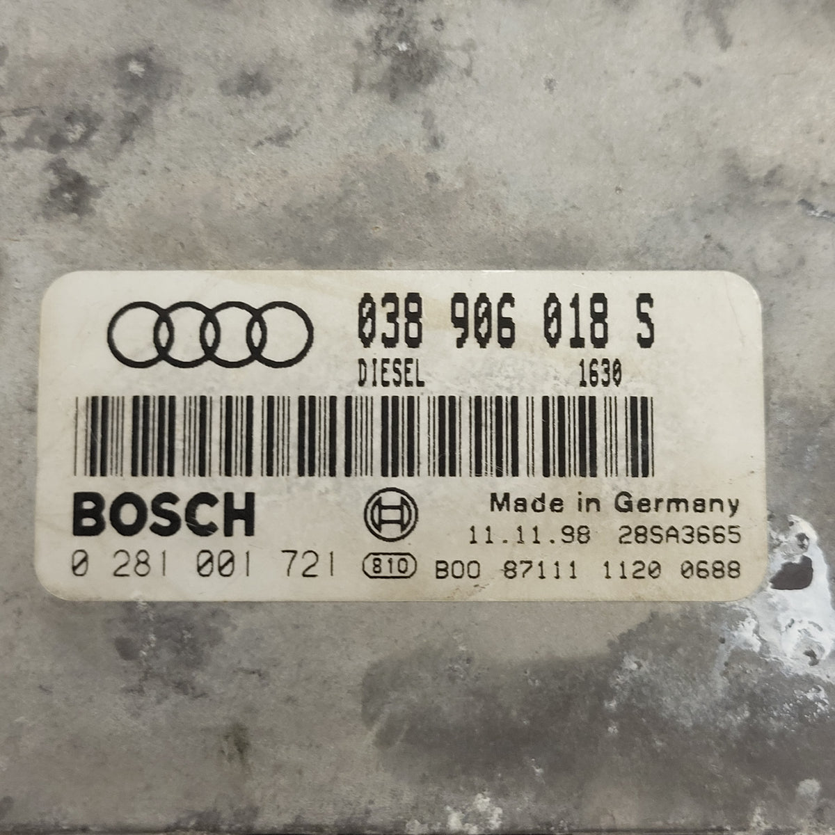 AUSI A4 B5 ECU / 038906018S / 0281001721 / BOSCH - B24-07 - 2