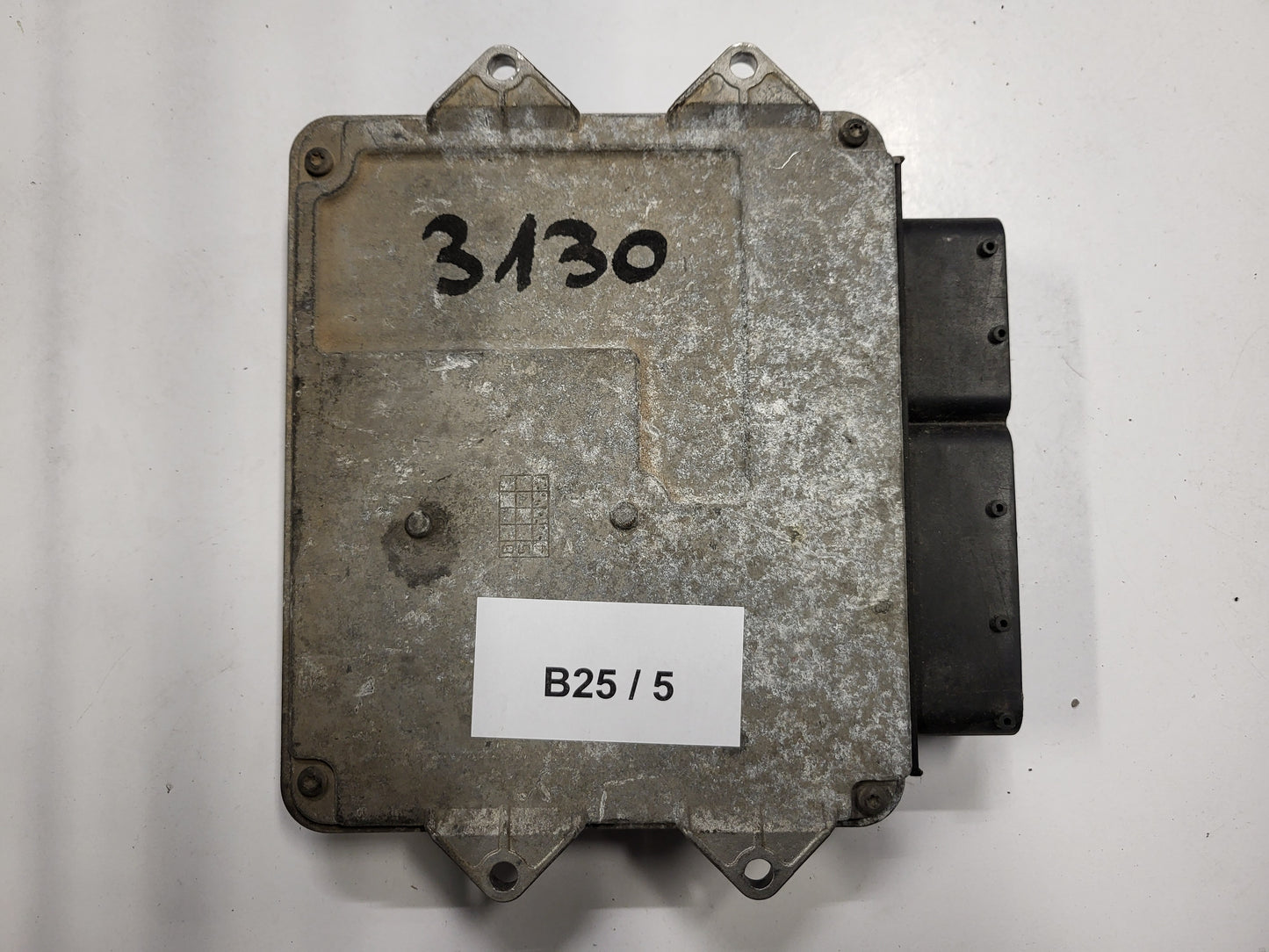 FIAT PUNTO ECU / MJD 6JF.P3 / 55195817 / HW1BM / 71600.053.00 / MAGNETI MARELLI