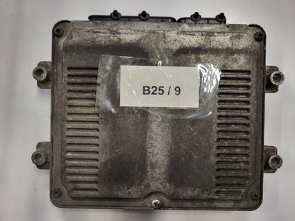 Fiat Punto ECU / 51803158 / 4100132 / 110R-006014-00 / 10R-026015-00 / METATRON