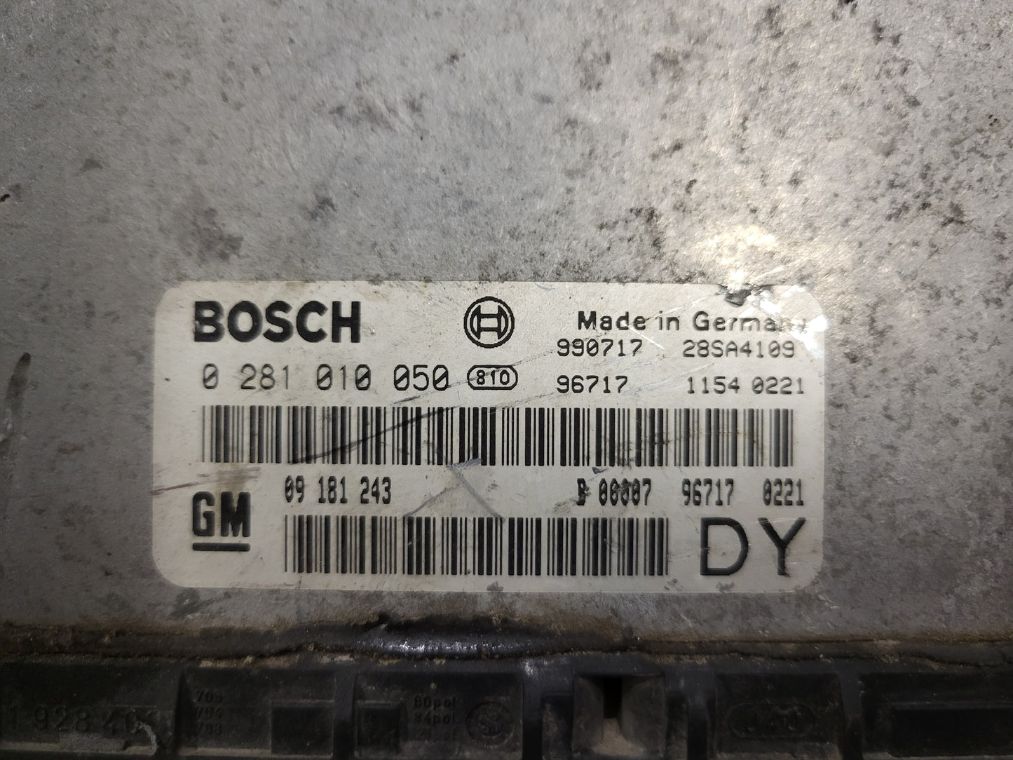 Opel Astra ECU / 0281010050 / 09181243 / BOSCH