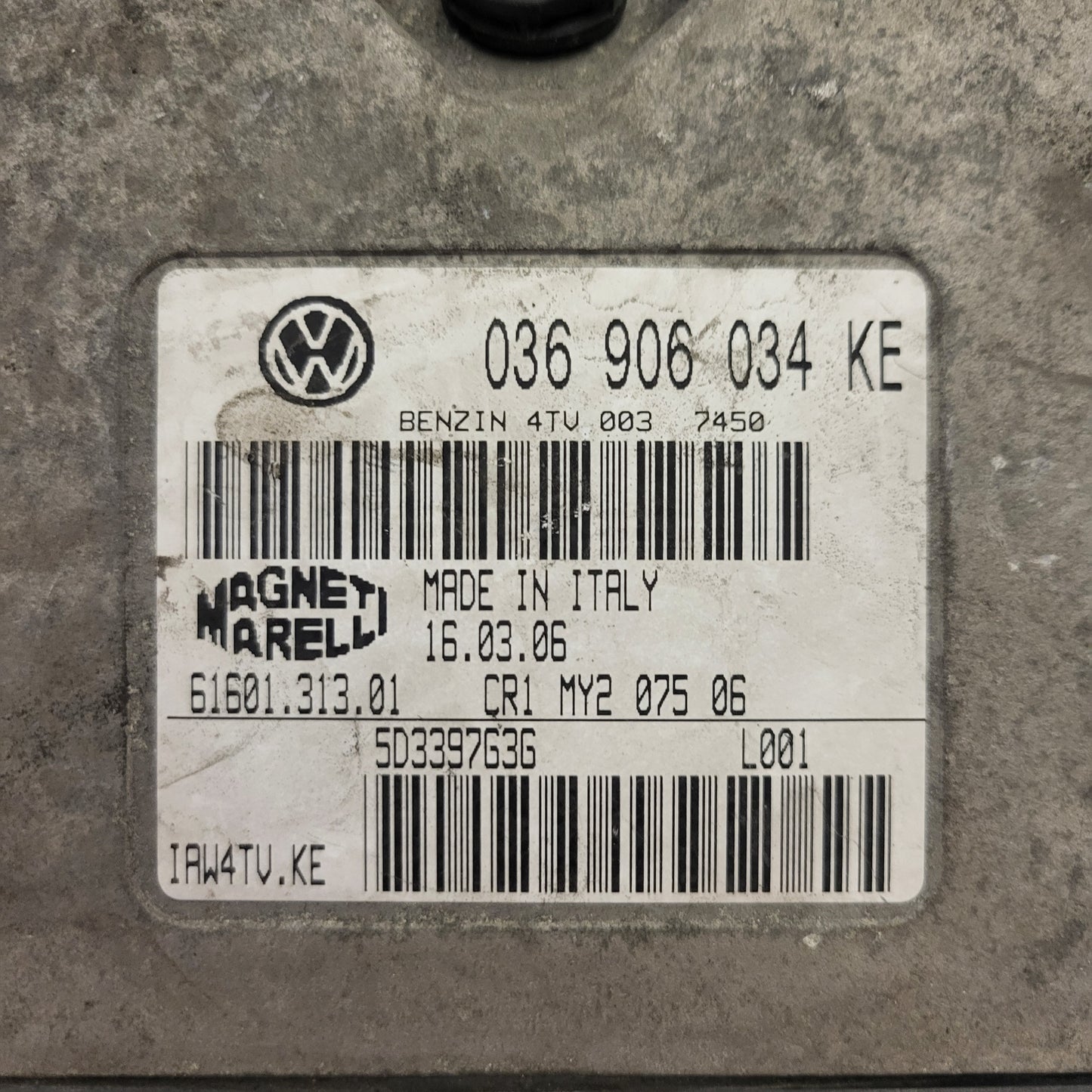 SKODA ECU / 036906034KE / IAW 4TV.KE / 61601.313.01 / MAGNETI MARELLI