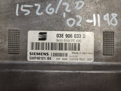 SEAT IBIZA ŠKODA FABIA 1.2 ECU / 03E906033D / 5WP40121 04 / SIEMENS