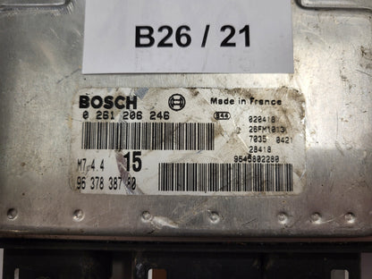 Peugeot Citroen ECU / 0261206246 / M7.4.4 / 9637838780 / BOSCH