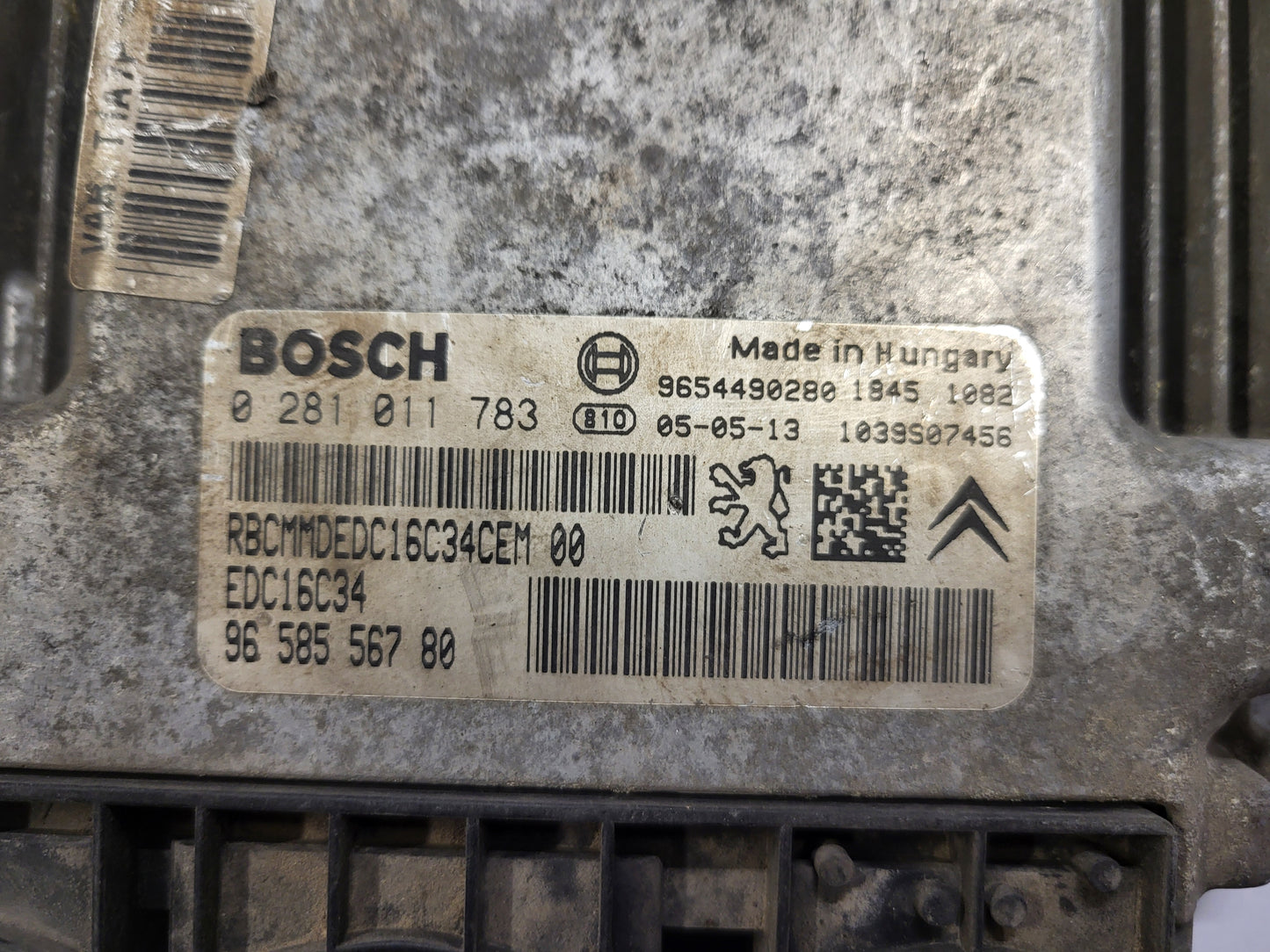 Peugeot Citroen ECU / 0281011783 / 96556780 / EDC16C34 / 9654490280 / BOSCH