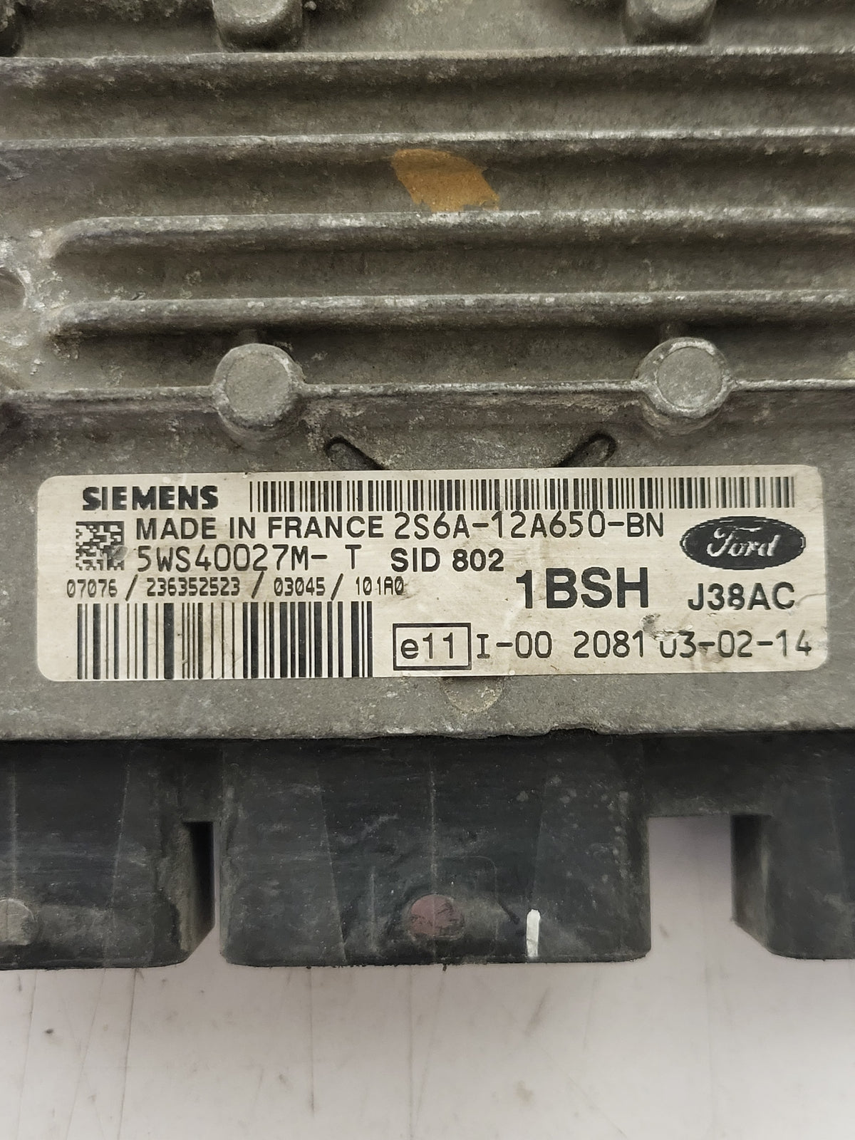 FORD FIESTA ECU / 2S6A-12A650-BN / 5WS40027-T / 1BSH / SID802 / 1BSH / SIEMENS - B27-03 - 2