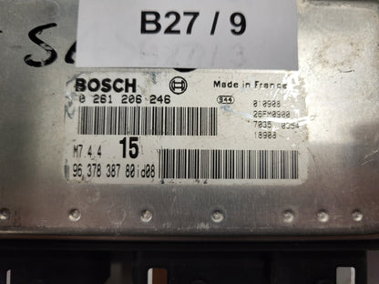 Peugeot Citroen ECU / 0261206246 / M7.4.4 / 9637838780 / BOSCH
