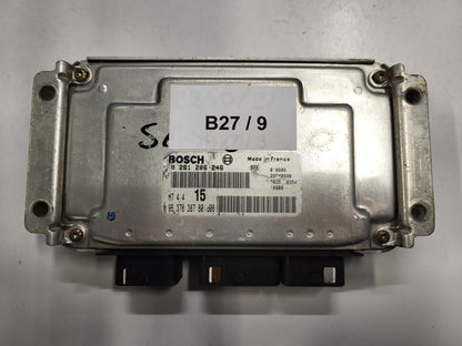 Peugeot Citroen ECU / 0261206246 / M7.4.4 / 9637838780 / BOSCH