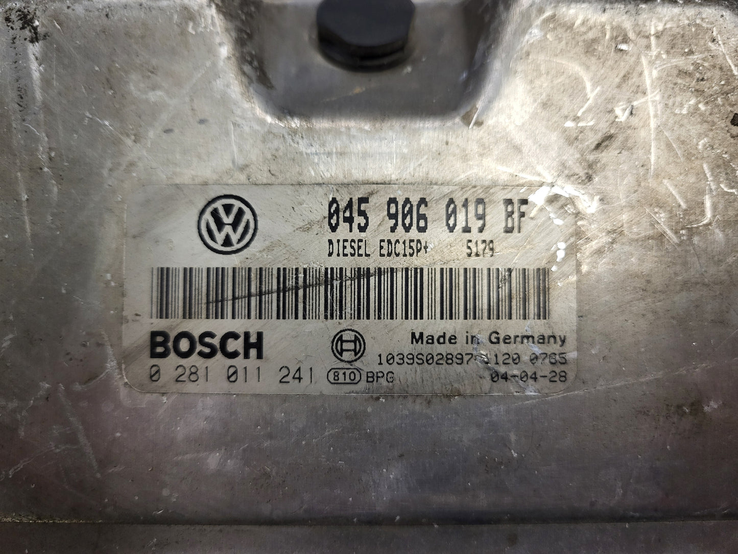 VW POLO ECU / 045906019BF / 0281011241 / EDC15P+ / BOSCH