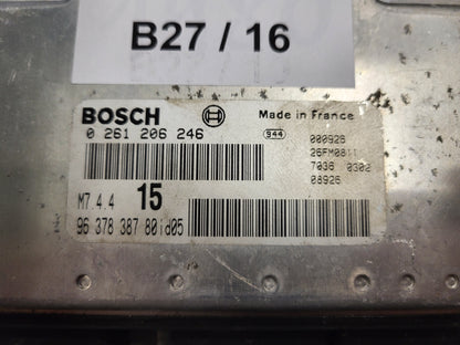 Peugeot Citroen ECU / 0261206246 / M7.4.4 / 9637838780 / BOSCH