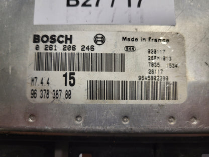 Peugeot Citroen ECU / 0261206246 / M7.4.4 / 9637838780 / BOSCH