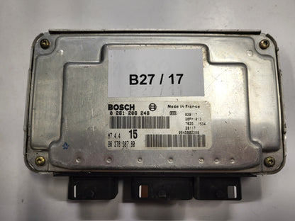 Peugeot Citroen ECU / 0261206246 / M7.4.4 / 9637838780 / BOSCH