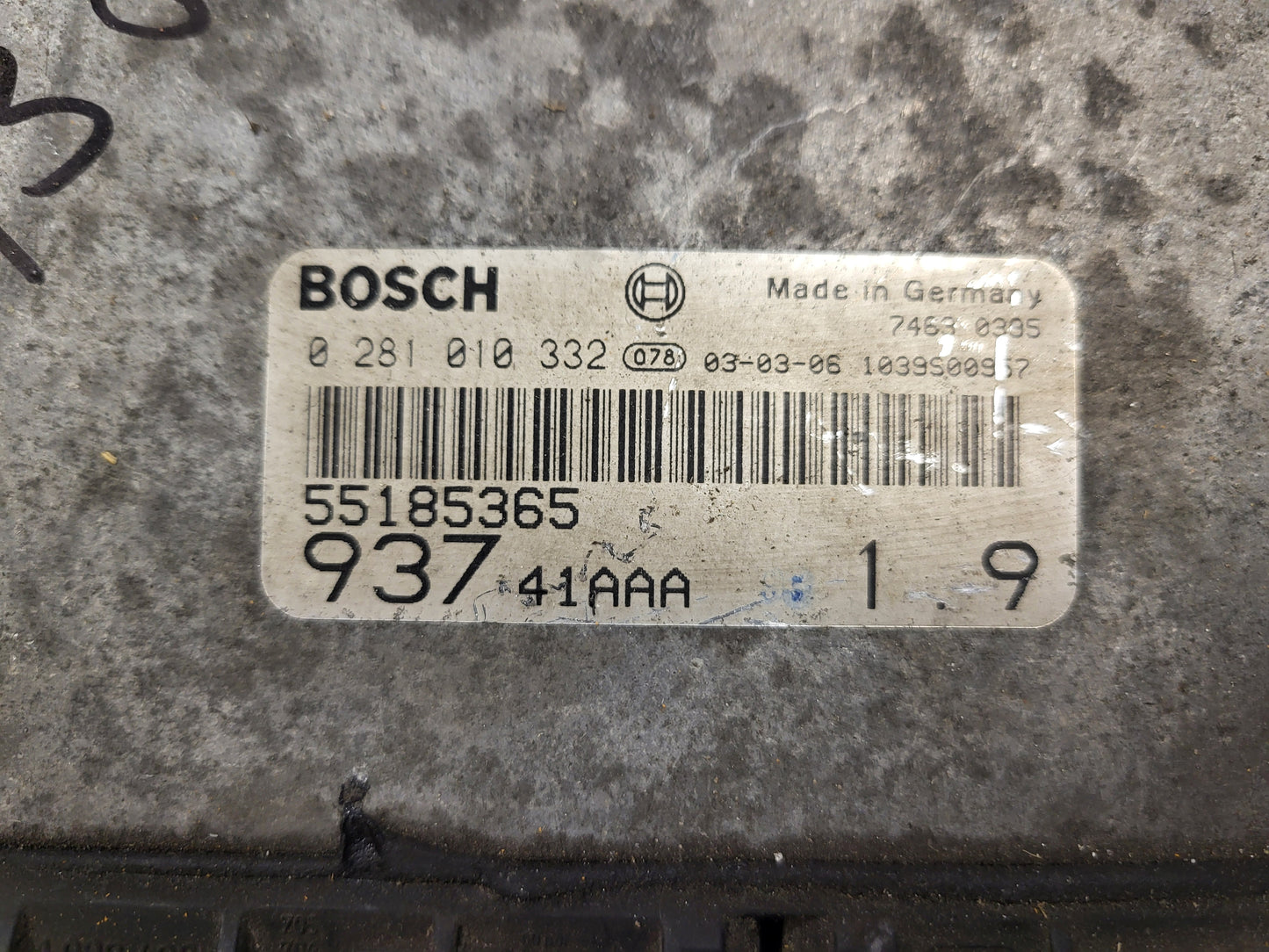 ALFA 147 ECU / 0281010332 / 55185365 / BOSCH