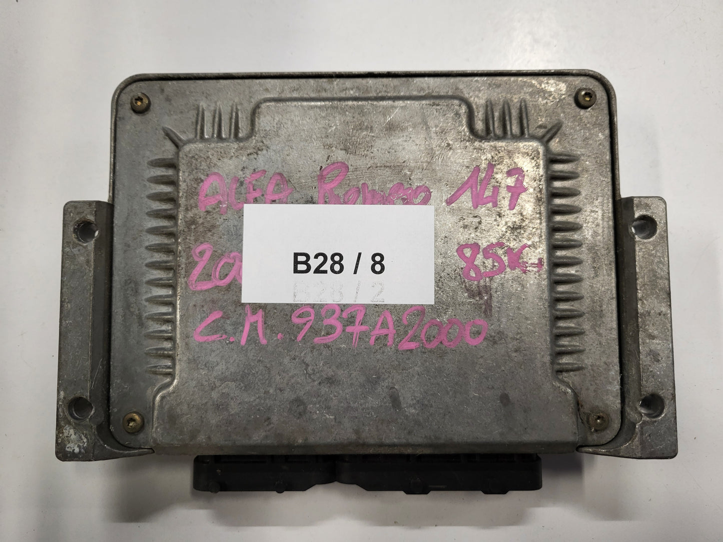 ALFA 147 ECU / 0281010332 / 55185365 / BOSCH