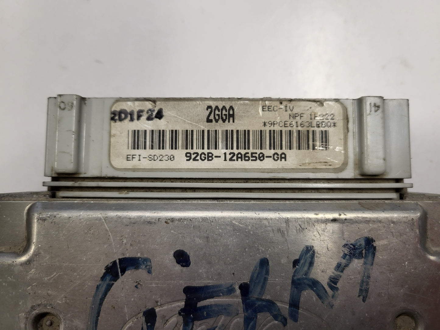 FORD SIERRA 2.0 ECU / 92GB-12A650-GA / 2GGA