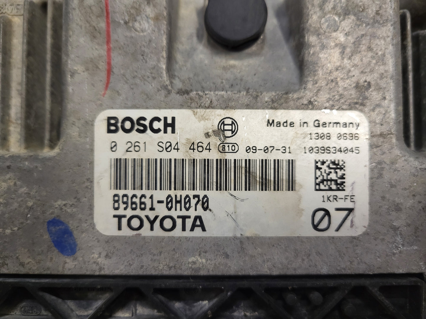 TOYOTA AYGO ECU / 0261S04464 / 89661-0H070 / 1KR-FE / BOSCH