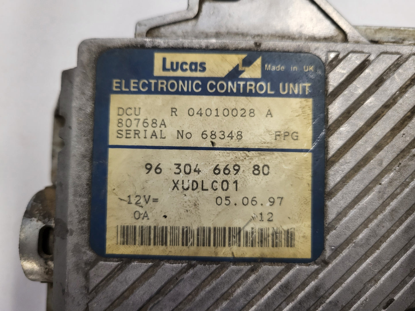 Peugeot ECU / 9630466980 / R04010028A / 04010028 / LUCAS