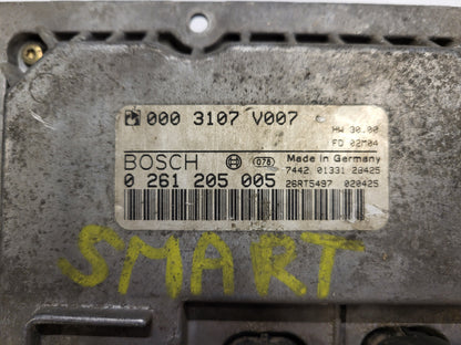 SMART FORTWO ECU / 0261205005 / 0003107V007 / BOSCH