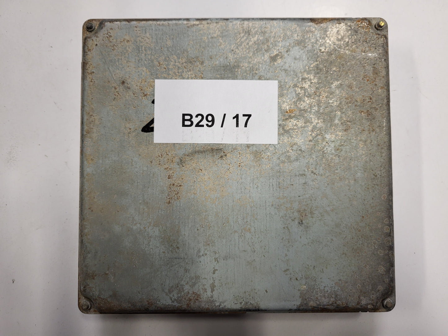 Nissan Primera 2.0 16V ECU / MEC19-500 / MEC19500 / HITACHI