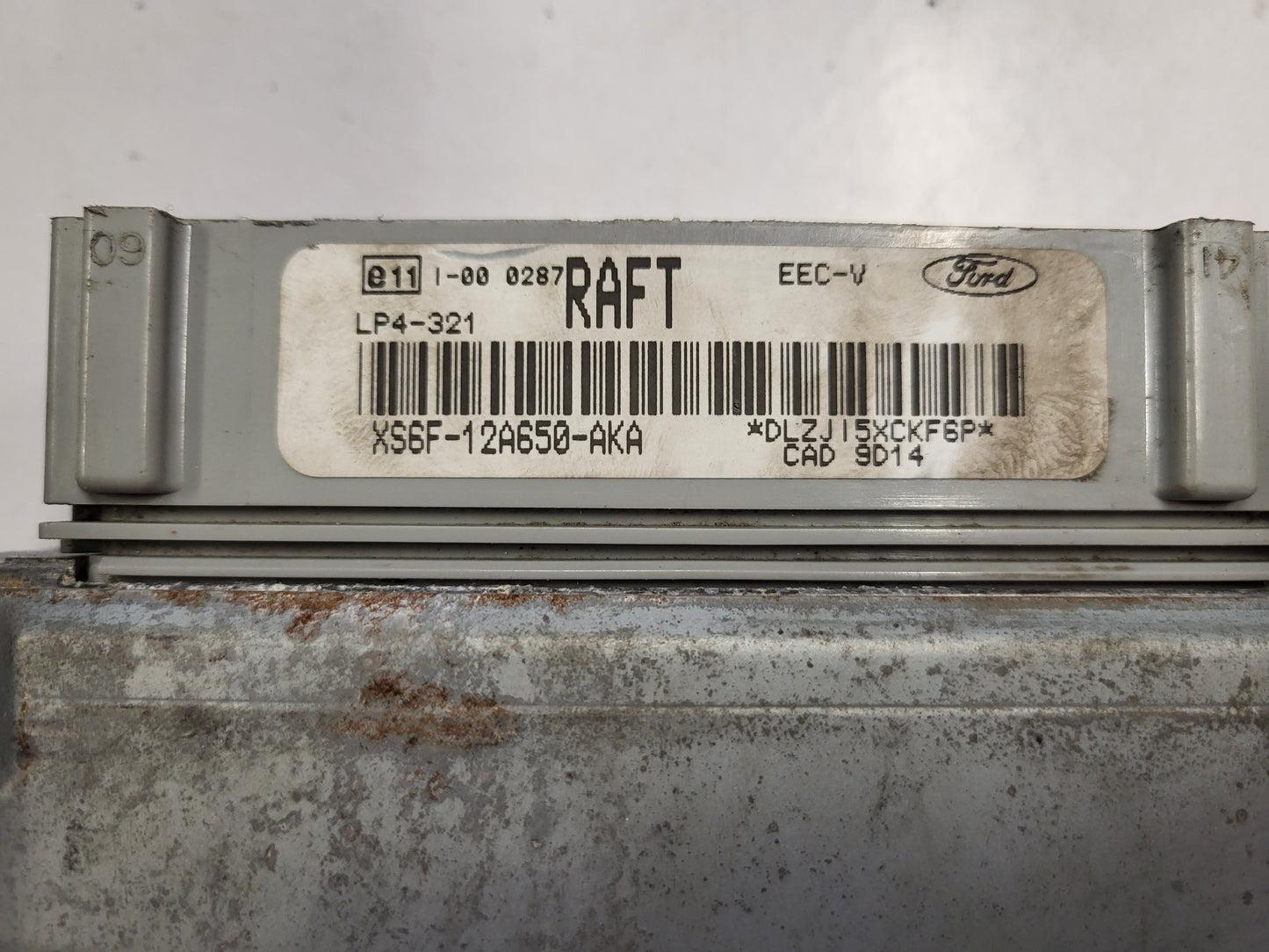 Ford ECU / XS6F-12A650-AKA  / XS6F12A650AKA / EEC-V / LP4-321 / RAFT