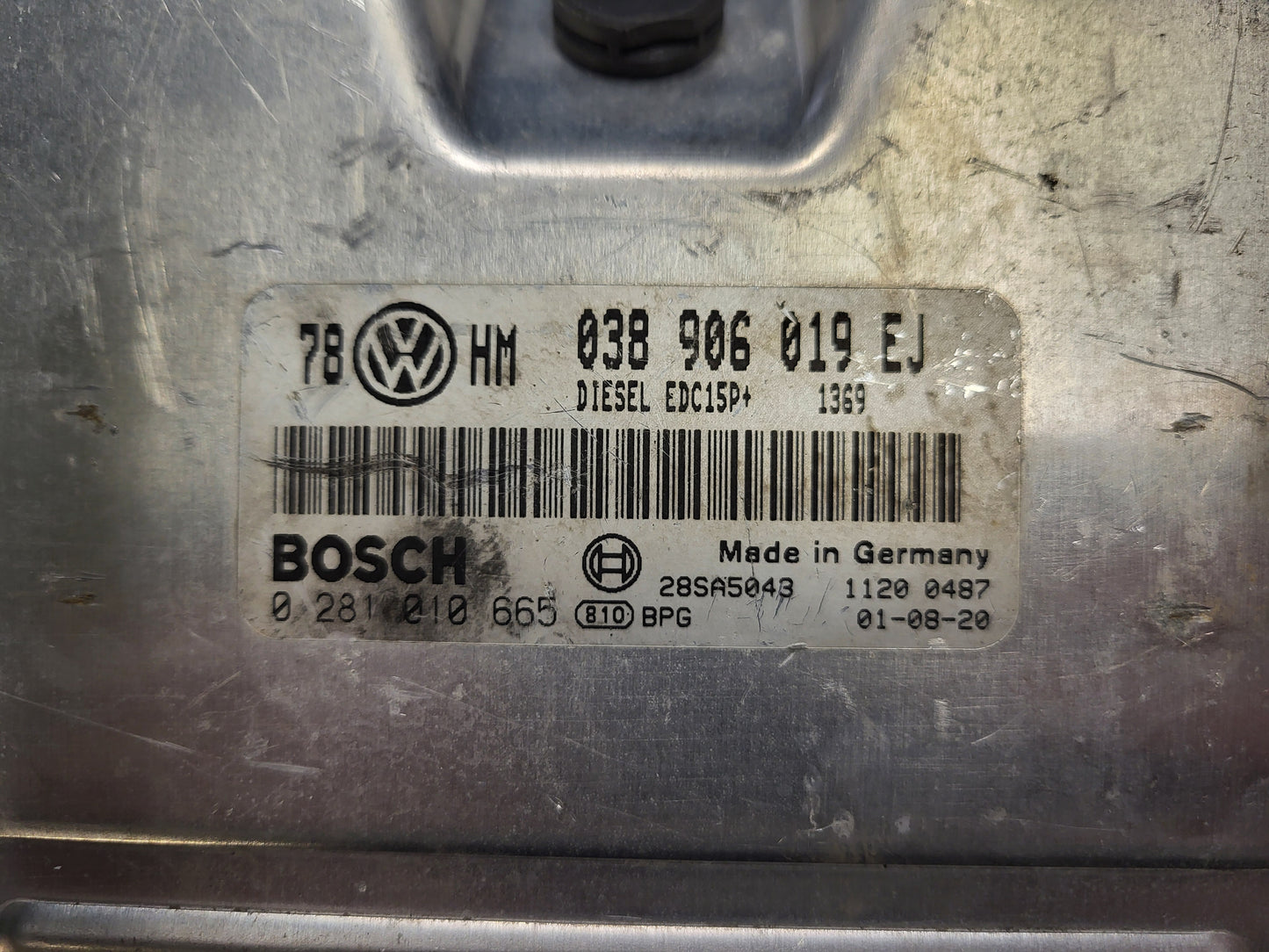 VW ŠKODA VAG ECU / 038906019EJ / 0281010665 / EDC15P+ / 28SA5043 / 038906019