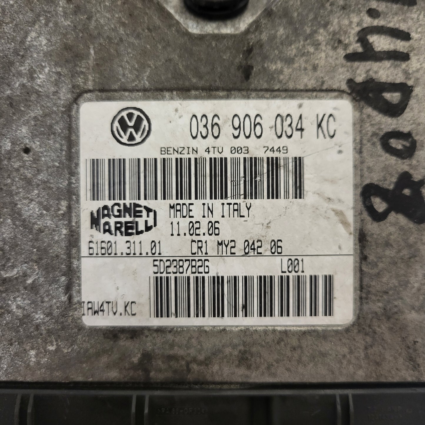 VOLKSWAGEN SEAT ECU / 036906034KC / IAW 4TV.KC / 61601.311.01 / MAGNETI MARELLI