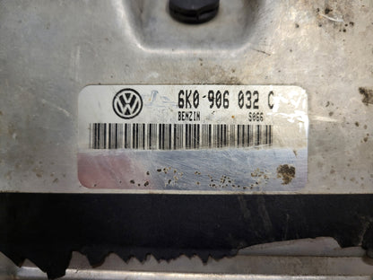 SEAT IBIZA 1.4 I ECU / 6K0906032C / 0261206031 / BOSCH