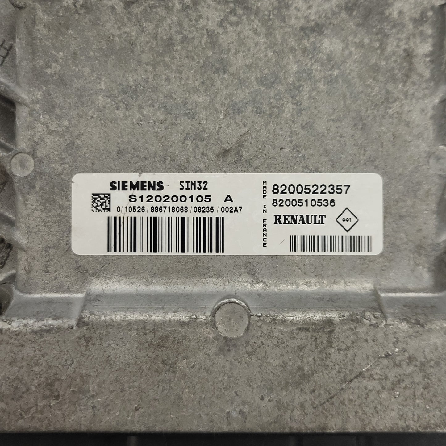 Renault Clio 3 ECU / S120200105A / 8200522357 / 8200510536 / SIM32 / S120200105