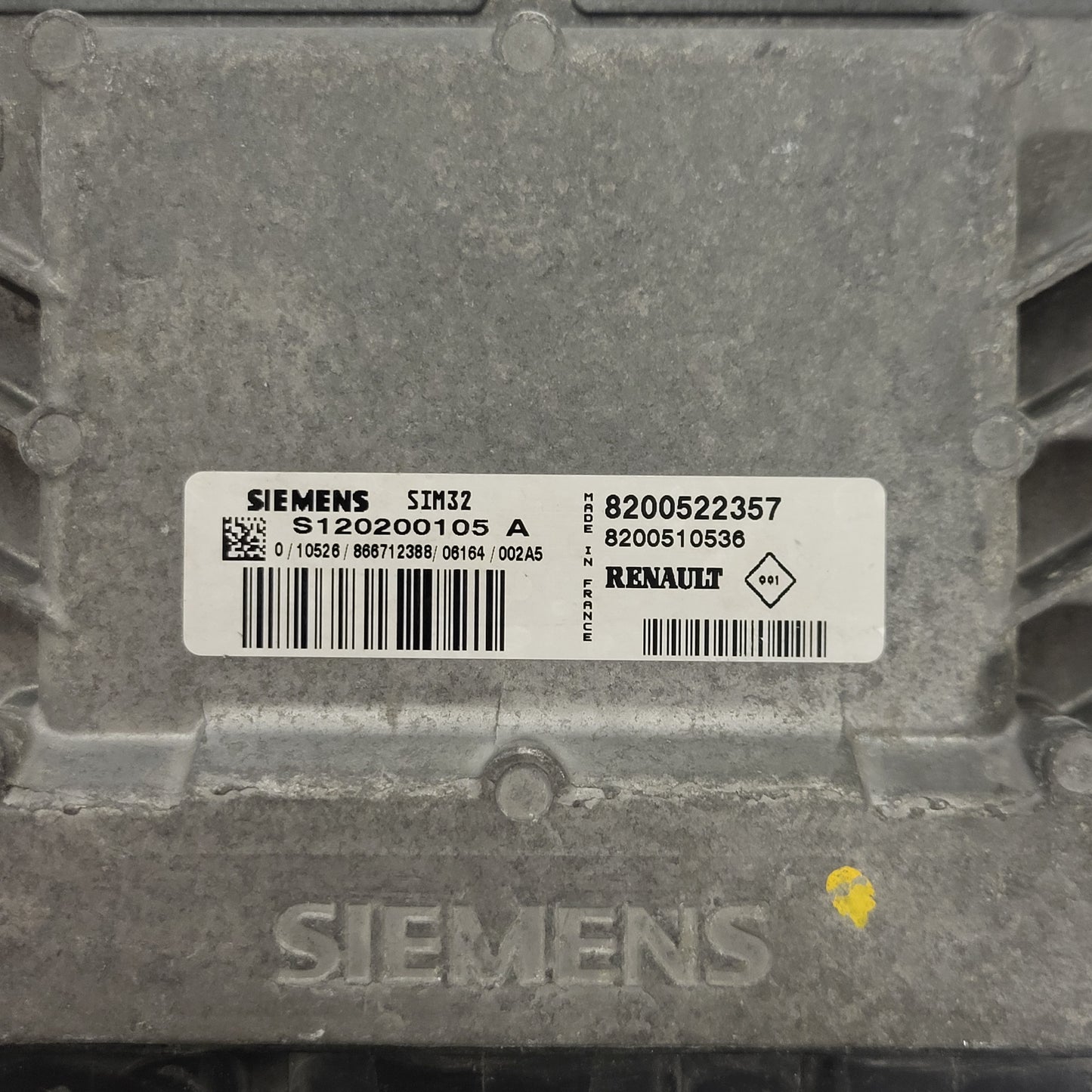 Renault Clio 3 ECU / S120200105A / 8200522357 / 8200510536 / SIM32 / S120200105
