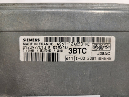 FORD FIESTA ECU / 4S61-12A650-NC / S120977013E / 3BTC / SIM210 / J38AC / S120977013