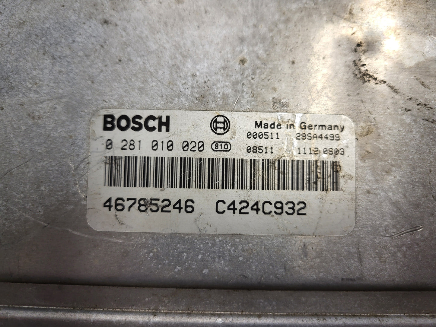 ALFA ROMEO ECU / 0281010020 / 46785246 / C424C932 / BOSCH