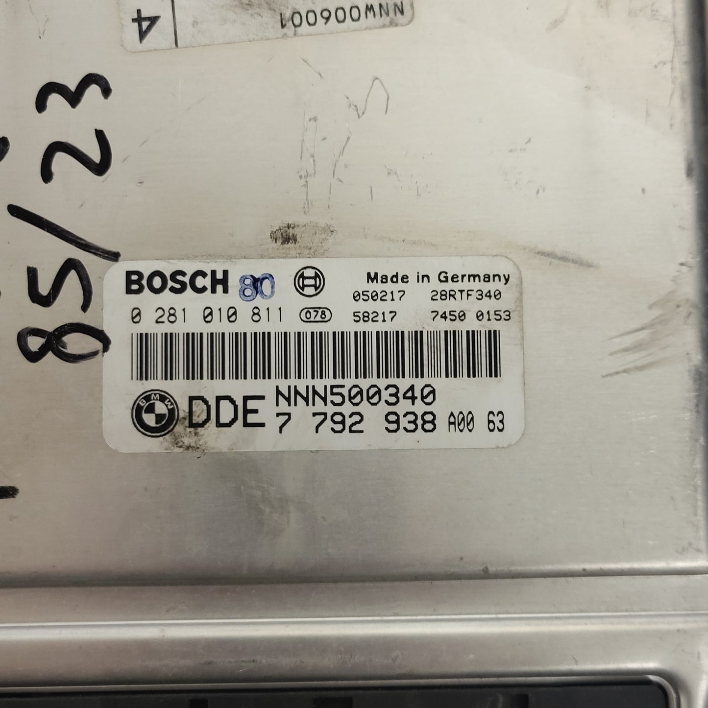 LAND ROVER FREELANDER ECU / 0281010811 / NNN500340 / 7792938 / BOSCH