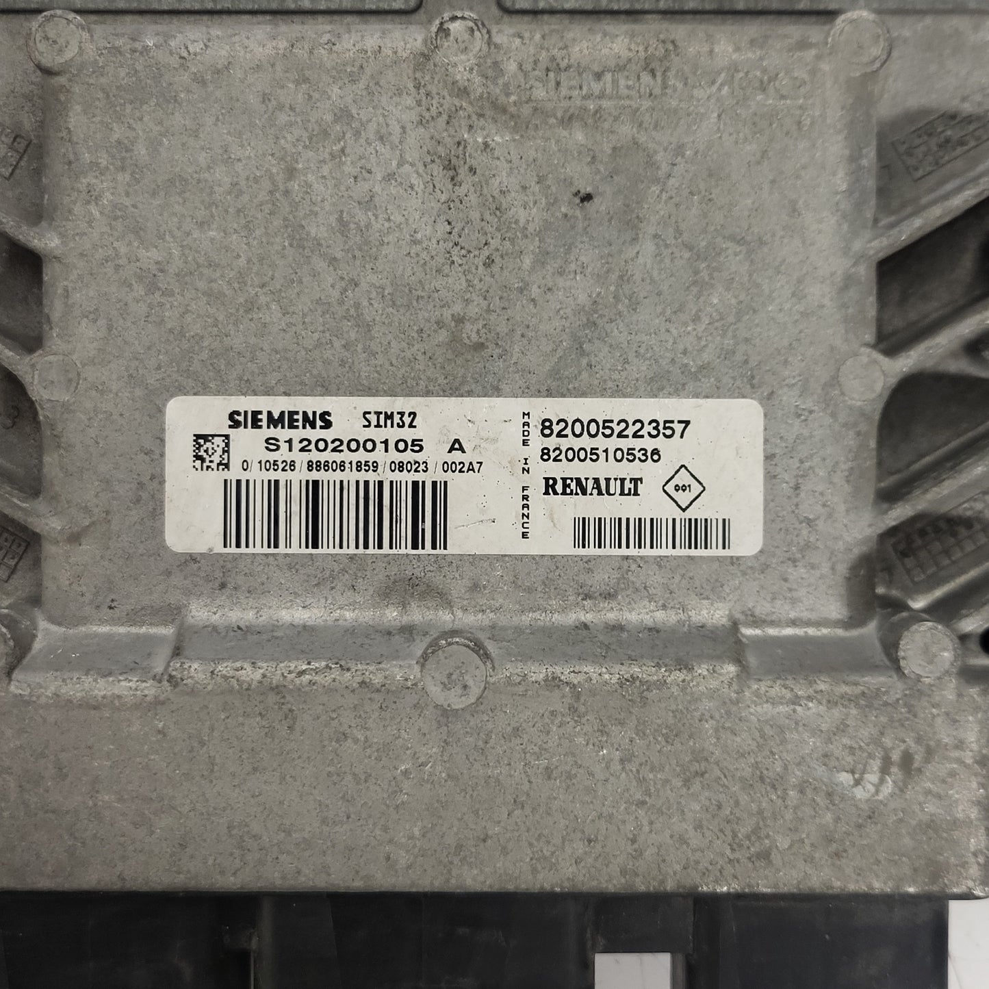 Renault Clio 3 ECU / S120200105A / 8200522357 / 8200510536 / SIM32 / S120200105