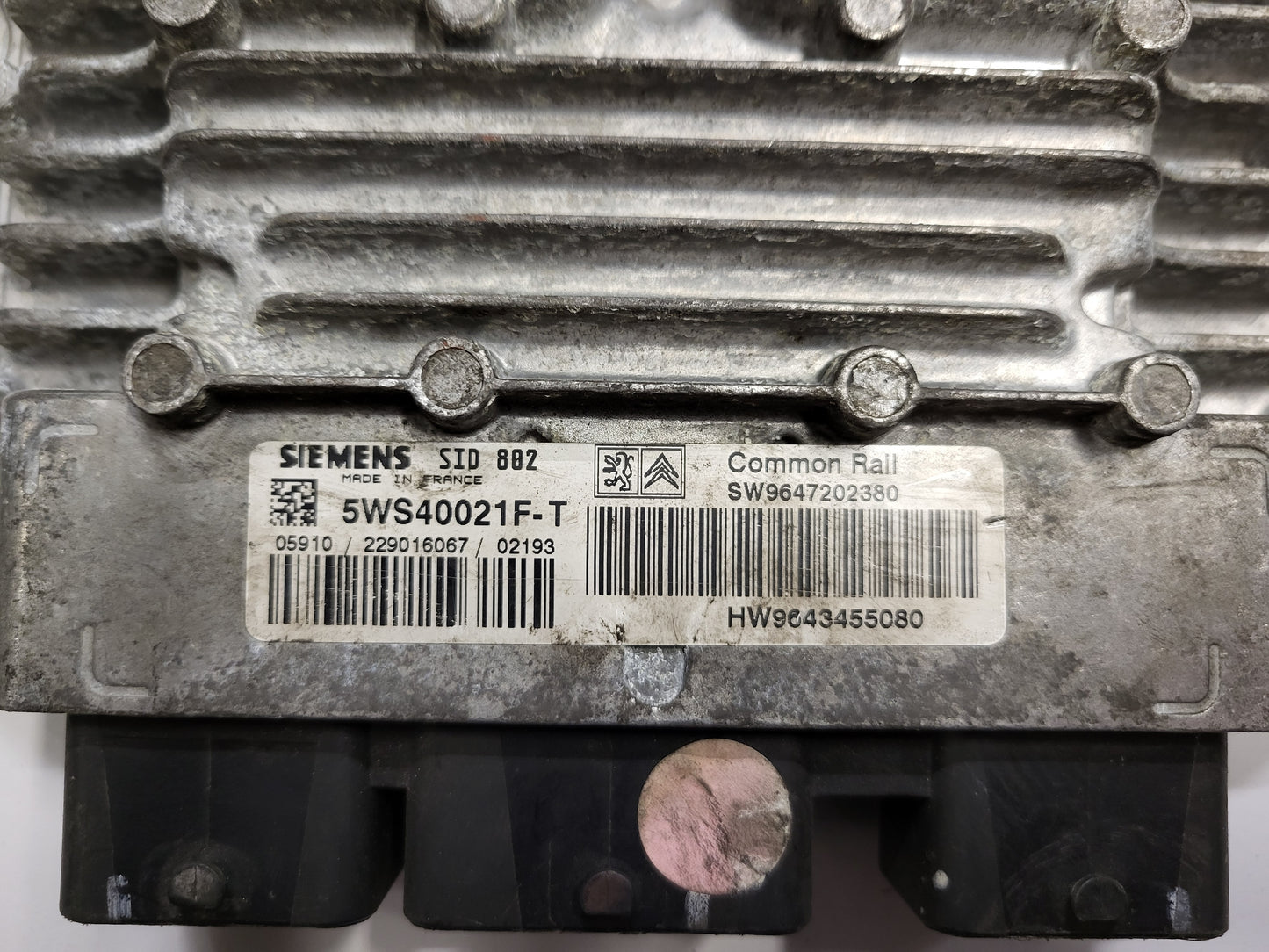 Peugeot Citroen ECU / 5WS40021F-T / 9648971880 / 9643455080 / SID 802