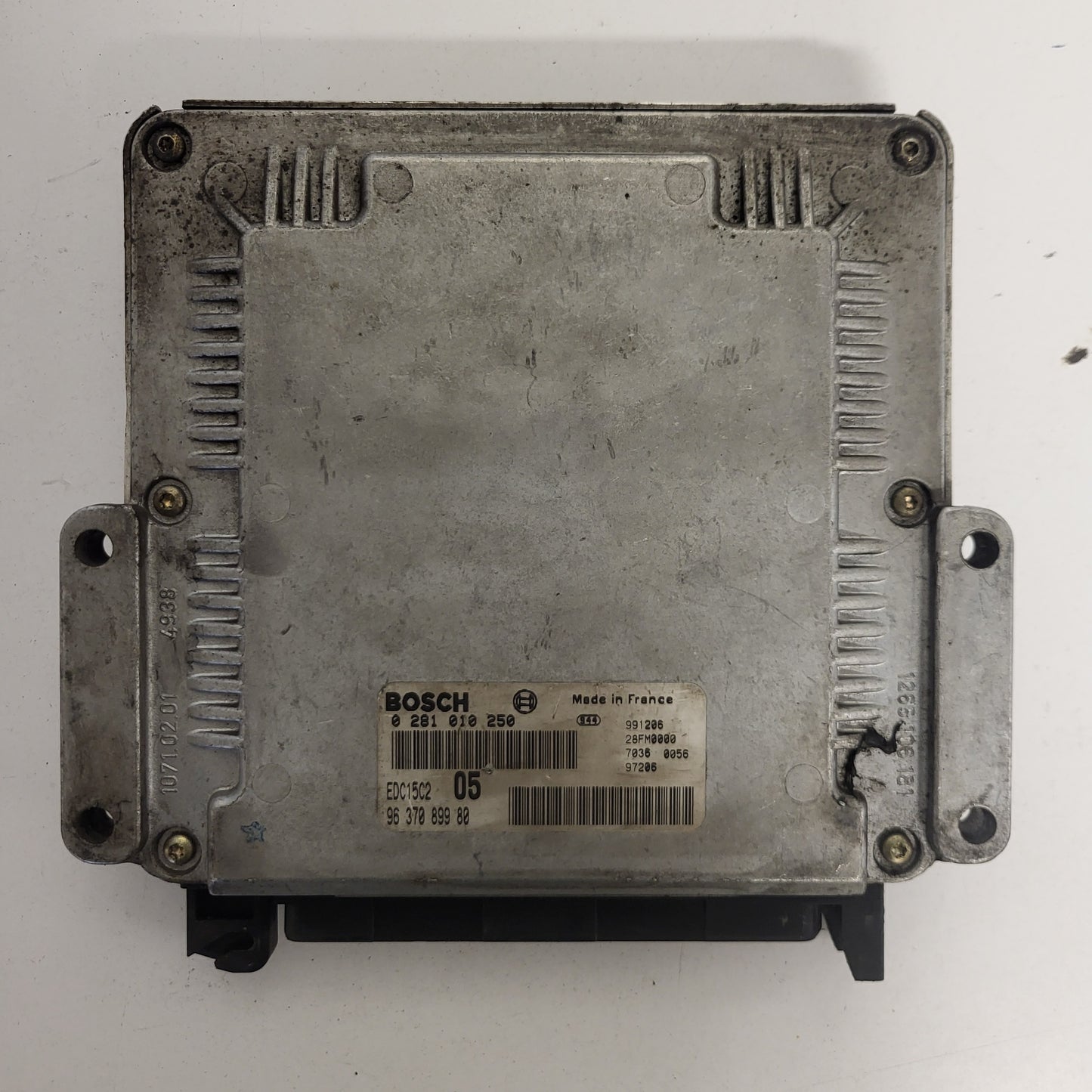 PEUGEOT CITROEN ECU / 0281010250 / EDC15C2 / 9637089980 / BOSCH